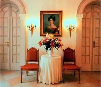 מינכן Hotel Opera 4*,