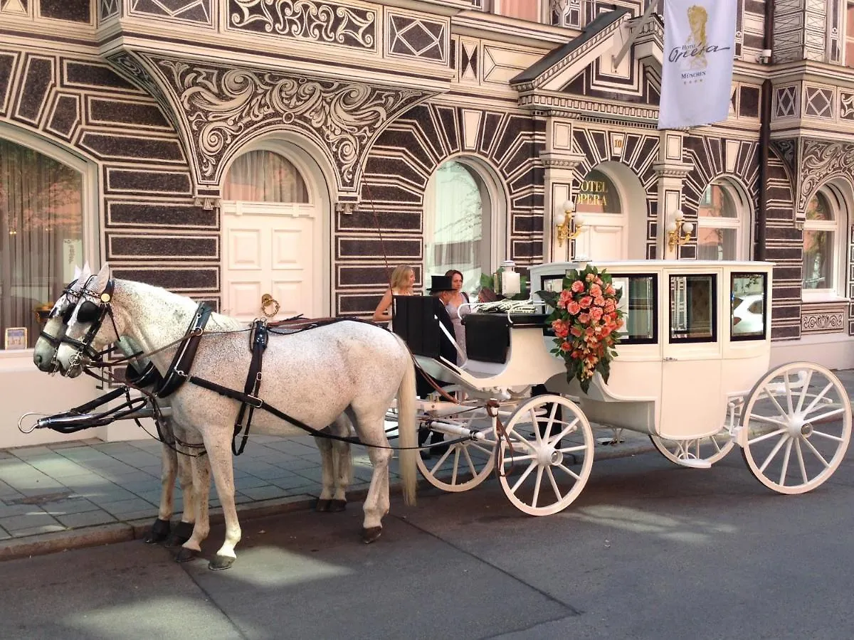 ****  Hotel Opera München Duitsland
